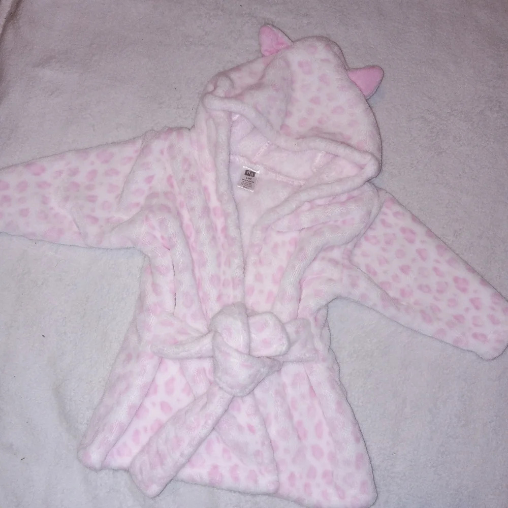 HB 100%polyester Pink & White Kitty Ear Hooded Robe